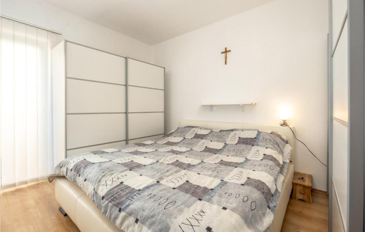 Nice Apartment In Crikvenica With House Sea View Eksteriør bilde