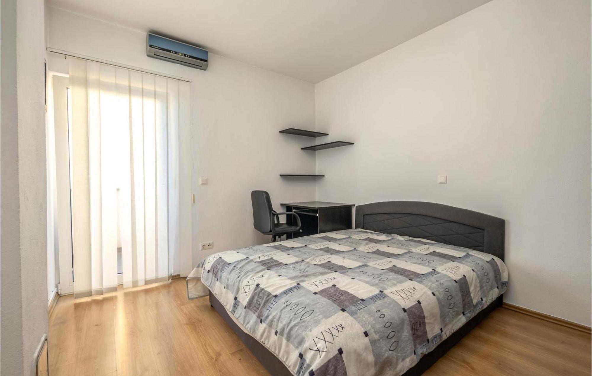 Nice Apartment In Crikvenica With House Sea View Eksteriør bilde