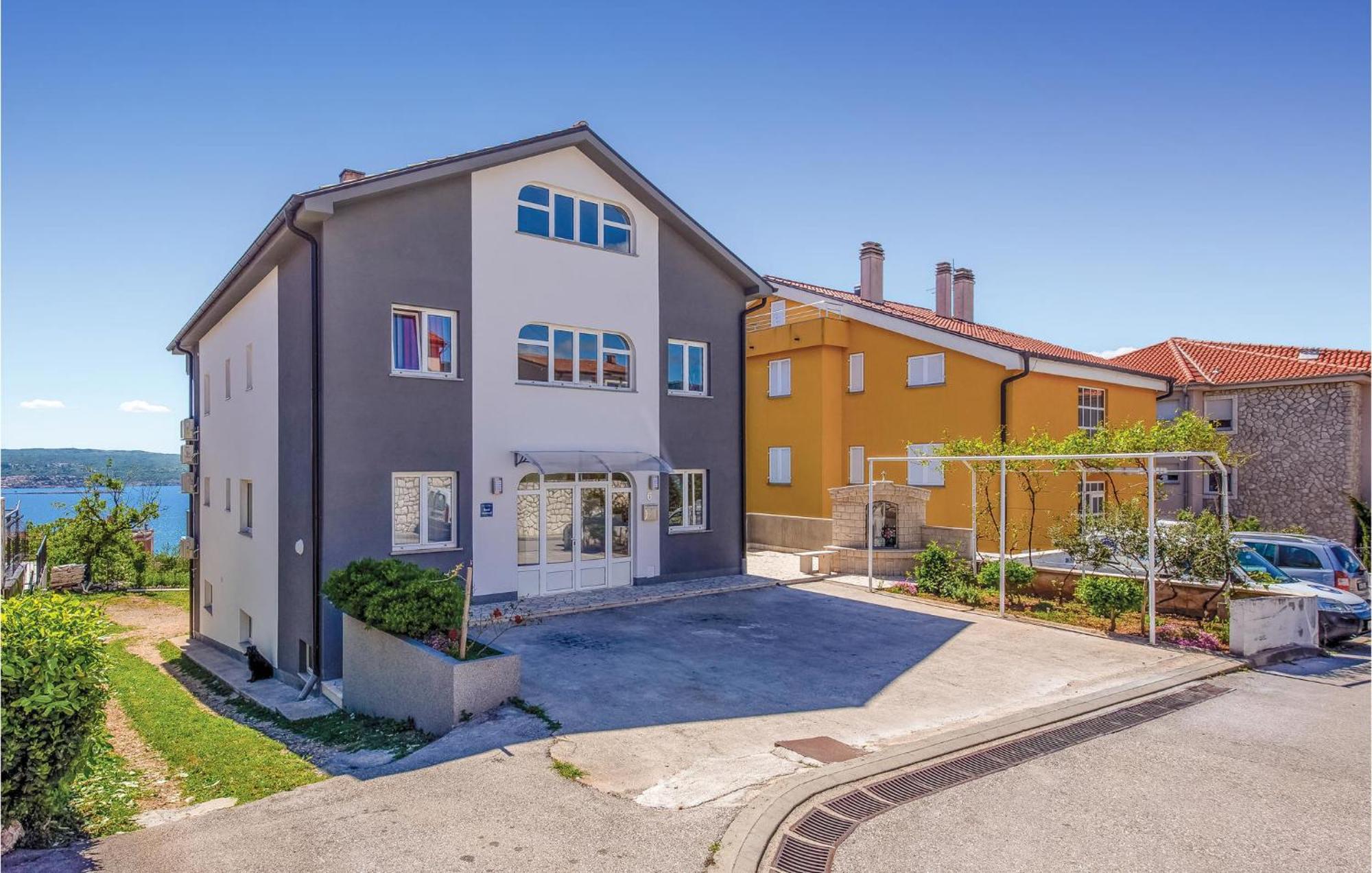 Nice Apartment In Crikvenica With House Sea View Eksteriør bilde